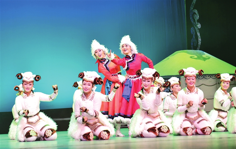 永远做草原上的“红色文艺轻骑兵”——快来了解呼和浩特三支乌兰牧骑队伍在新时代的新作为