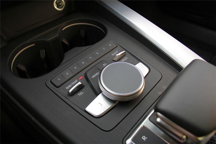 一次心动的感觉试驾全新奥迪A4L45TFSIquattro运动版