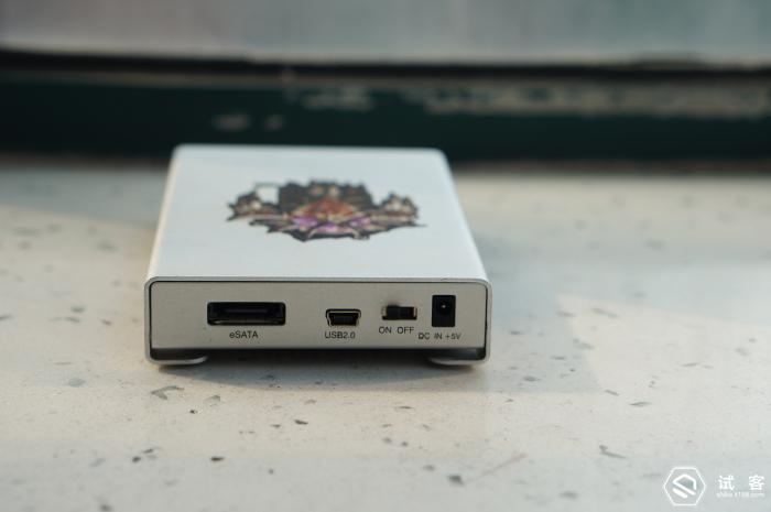 orico奥睿科m.2移动硬盘盒评测,orico奥睿科移动硬盘盒拆卸