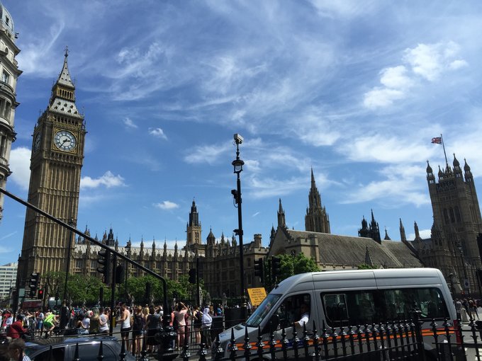 【已完结】英格兰苏格兰18日游记——美景、历史、足球、文化全体验（含挡风玻璃损坏以及车胎被扎处理经过）