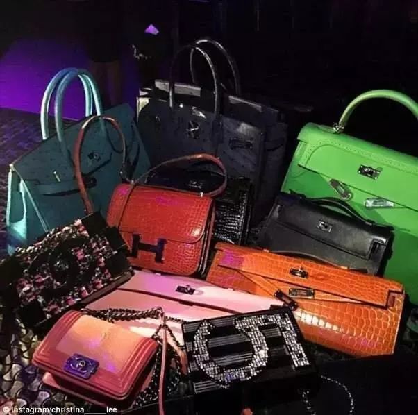 这波富炫的，吓掉了本佛系青年的保温杯