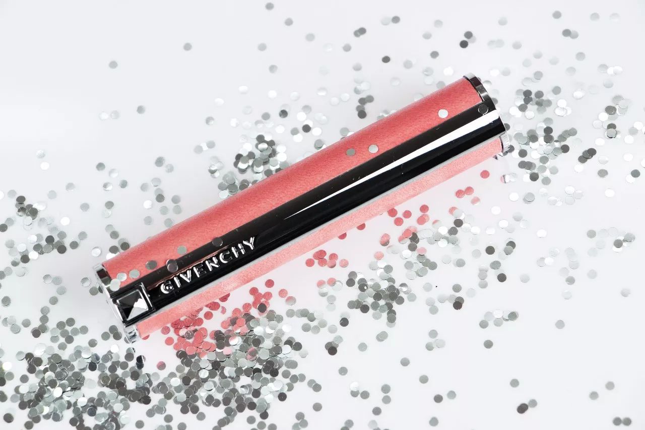 最显白的十支大牌口红,2019最火的100支口红全试色