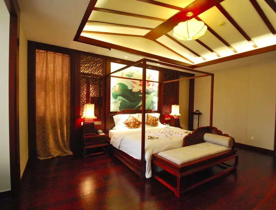 德百温泉是天然温泉么,德百温泉旅游小镇客房价格