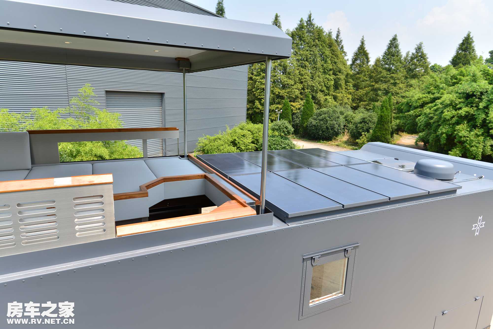 阿莫迪罗6x6征服者越野房车 (阿莫迪罗征服者8x8越野房车自驾游)