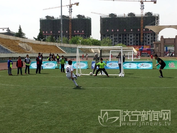 济宁市任城区区长杯足球赛小学组,济宁市长杯2019足球赛