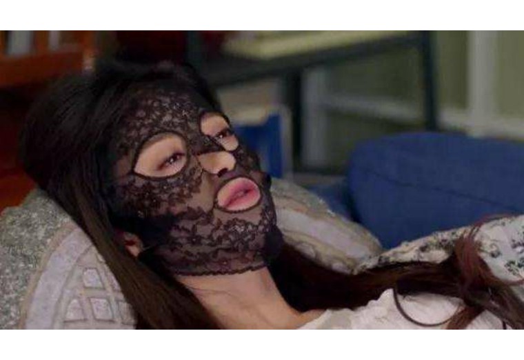 睡觉时也要争分夺秒变美！精致女人都在用会做睡眠spa的美颜枕套