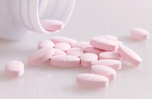 发红发痒还有皮屑是脂溢性皮炎吗,皮肤发红痒脂溢性皮炎