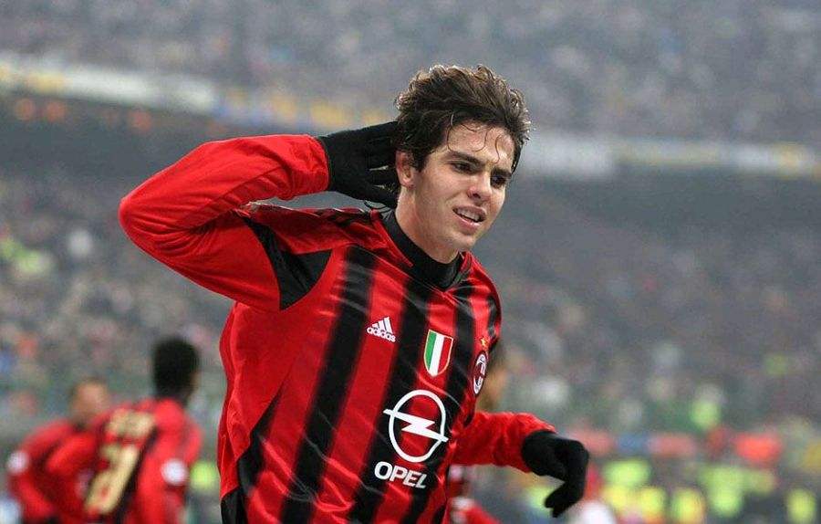 天下足球卡卡退役特辑,天下足球十大催泪解说卡卡退役