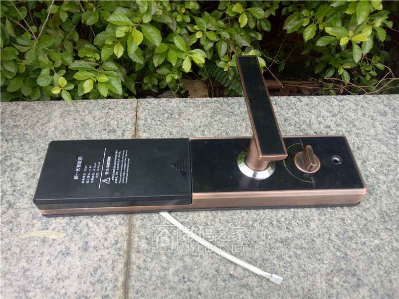 智能门锁拆解步骤,智能门锁拆解图解