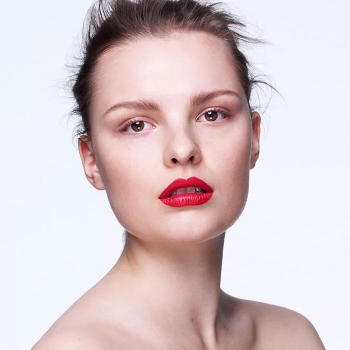 一辈子要吃掉多少口红,一辈子要吃多少东西