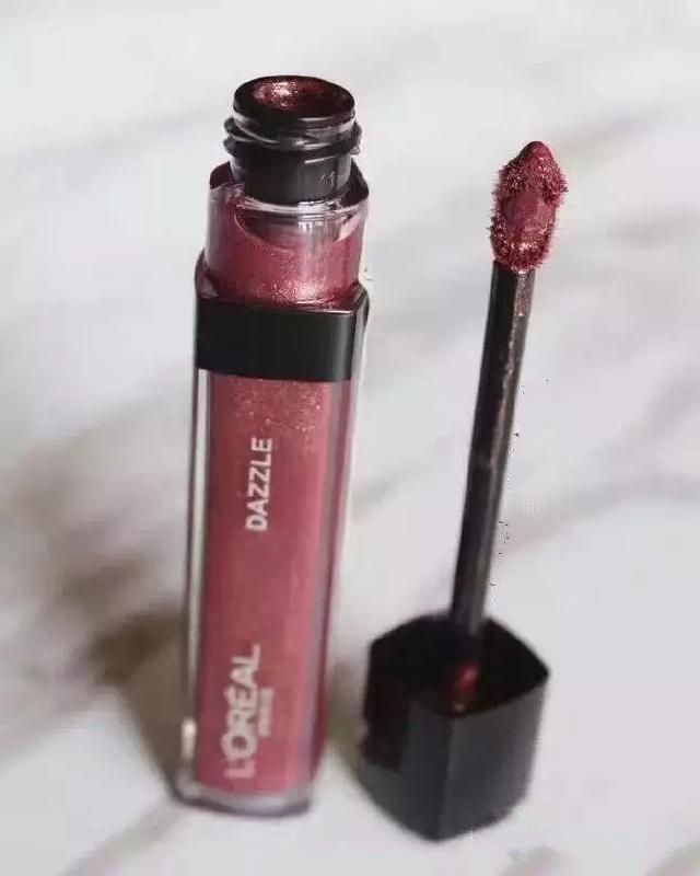 欧莱雅唇釉联名,欧莱雅唇釉和口红哪个好用