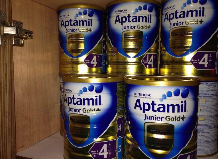 奶粉厂家倒闭后的奶粉还能喝吗,奶粉出现哪些质量问题有售后