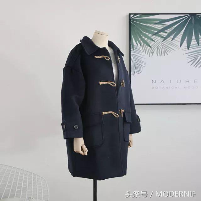 大衣的扣子怎么看上档次,大衣没有扣子怎样加扣子