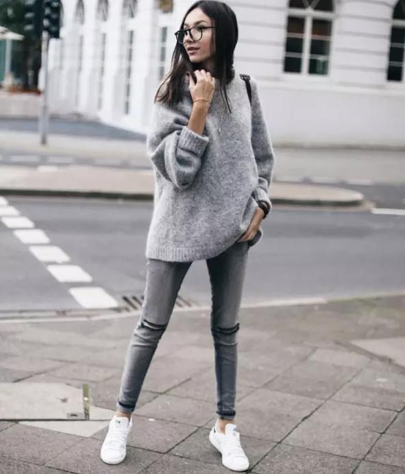 最近很火的针织衫打底,2022时尚潮流百搭针织衫打底单穿