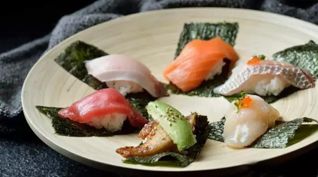 重庆美食街解放路,重庆美食巷子解放碑