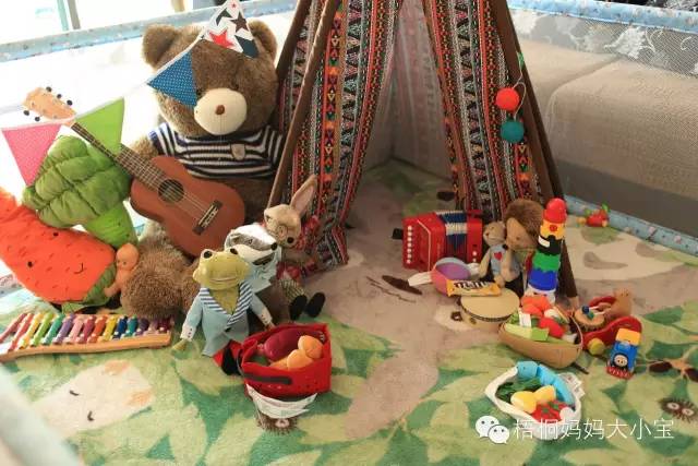 宝宝学走路学步带好还是学步车好,弯腰带娃学走路