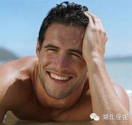 嘴唇长小肿块一查竟是癌！这个保护措施，不只女人需要！