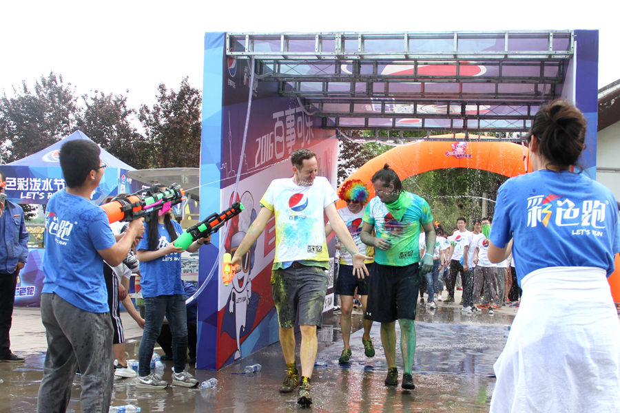 百事可乐西安不夜城活动,百事可乐西安唱歌