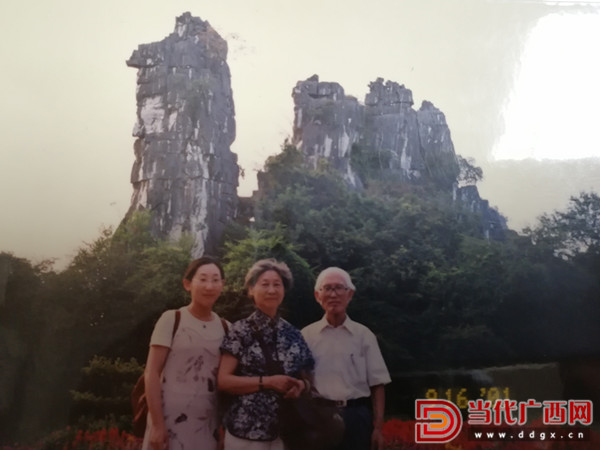 忆李白余光中全文,忆桂林往事