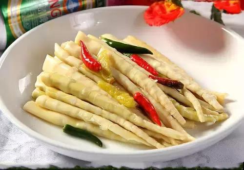 千年古银杏树腾冲界头,千年银杏树王的图片