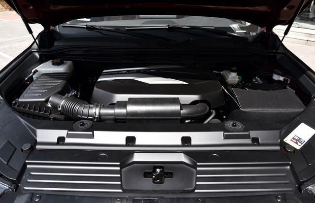 上汽大通d90pro汽油版油耗,上汽大通d90柴油版2020款