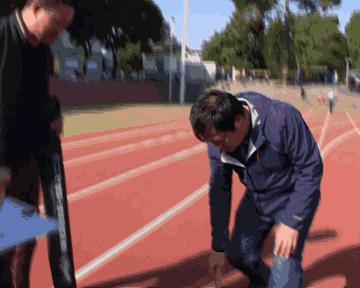 国家二类标准田径场,国家二类田径场是无颗粒跑道吗