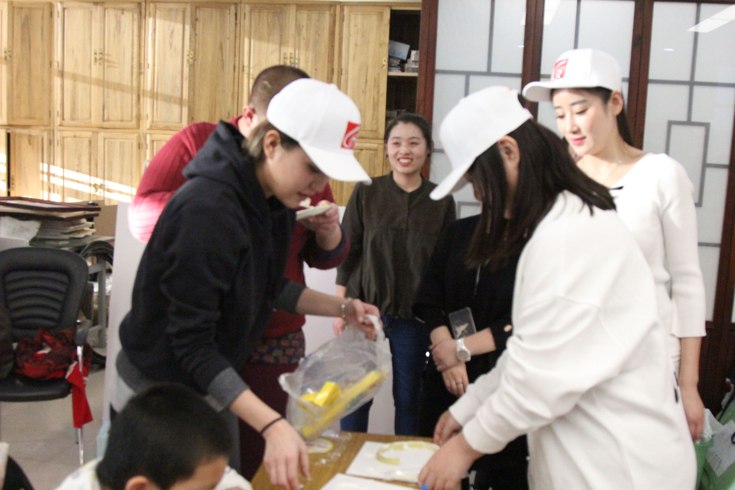 走进智障孩子世界,自闭症儿童的艰难成长之路