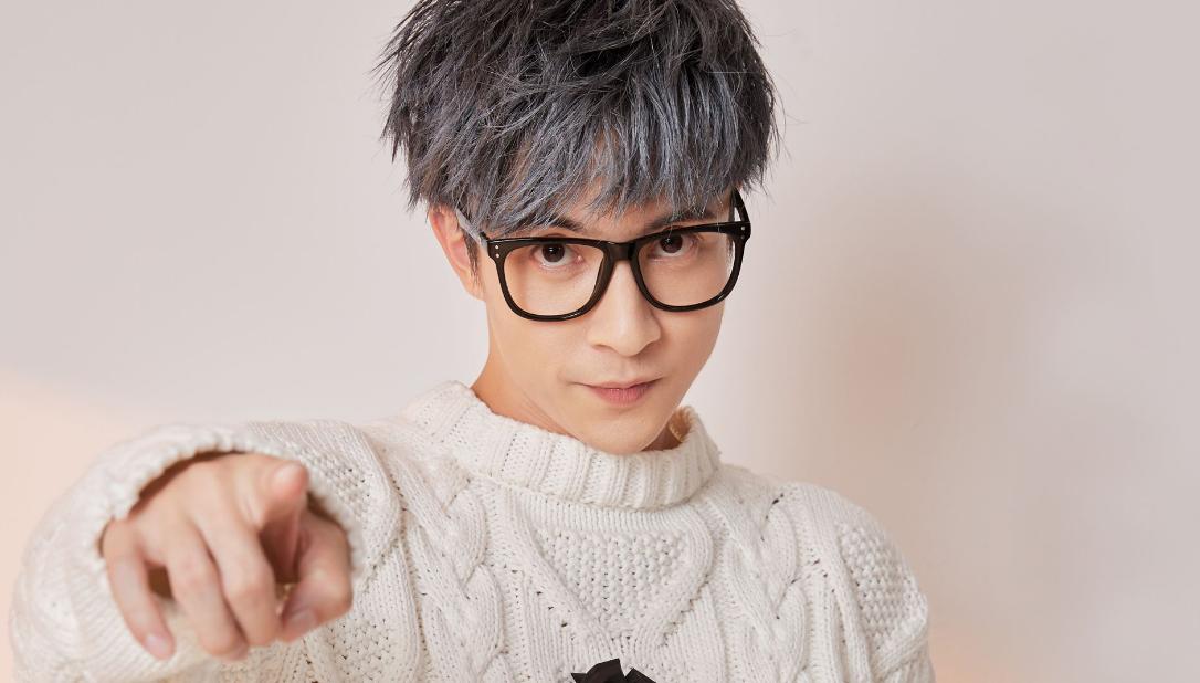 2017年娱乐圈大事件频发!薛之谦一落千丈,何洁快被击垮?