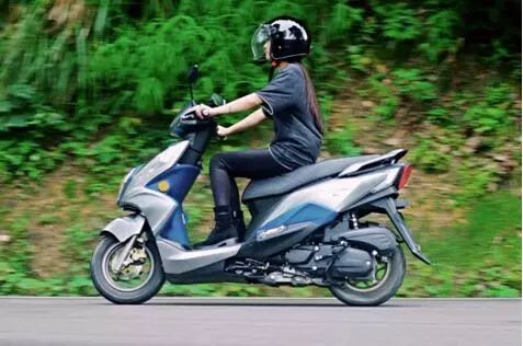 测评各款踏板摩托车,评测踏板