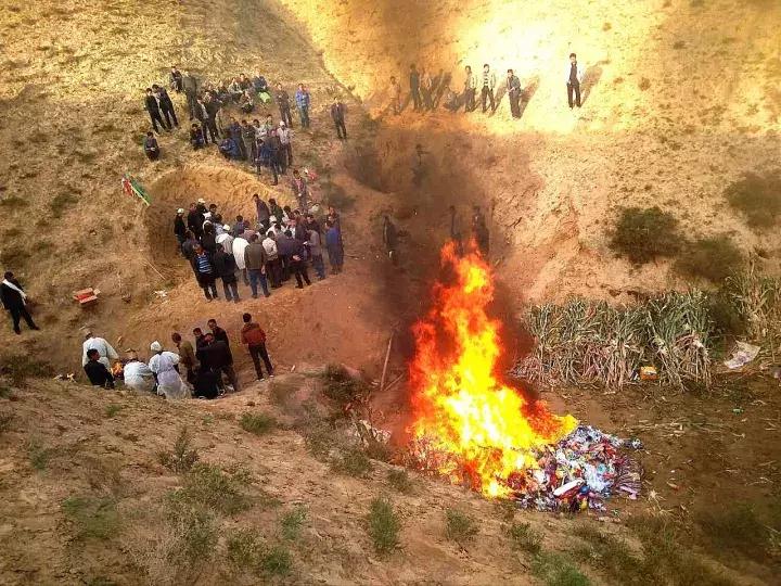 靖远丧葬习俗,靖远丧葬习俗追悼会