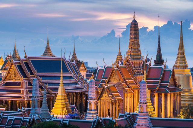 泰国iconsiam购物攻略,泰国购物必买清单及攻略