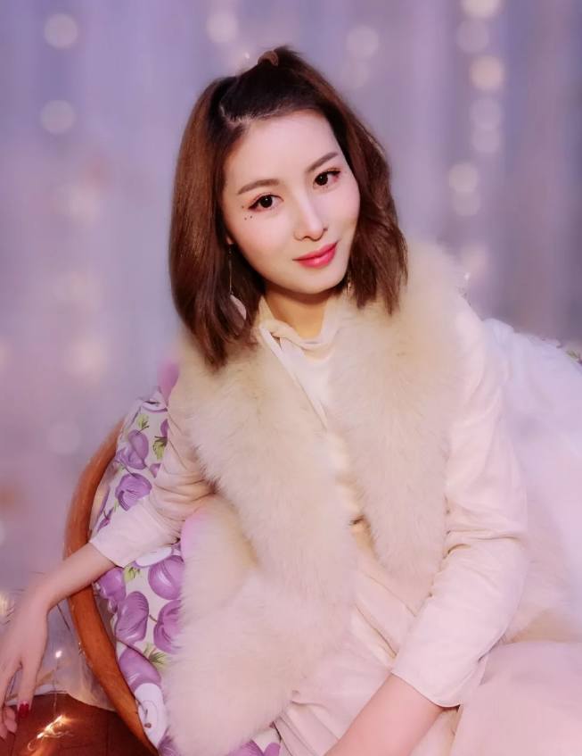 皮草背心马甲搭配保暖,皮马甲怎么穿保暖