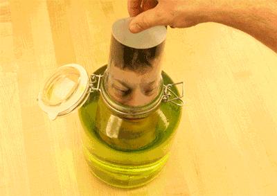 明天愚人节|小财送你办公室整蛊全攻略,对不起了,领导!