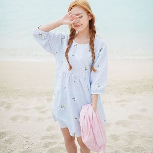 五一帮你搭：吊带裙PK碎花裙，去海边你更爱哪个？