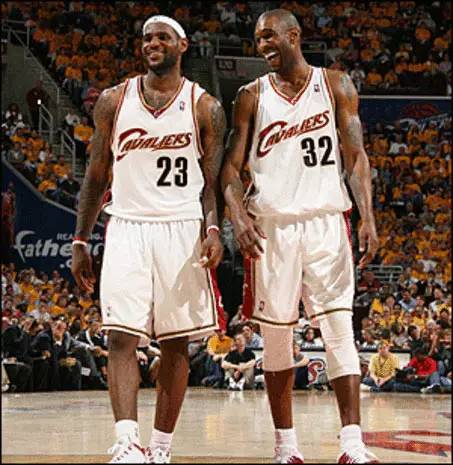 勒布朗詹姆斯成名前的故事 (勒布朗詹姆斯感人故事)