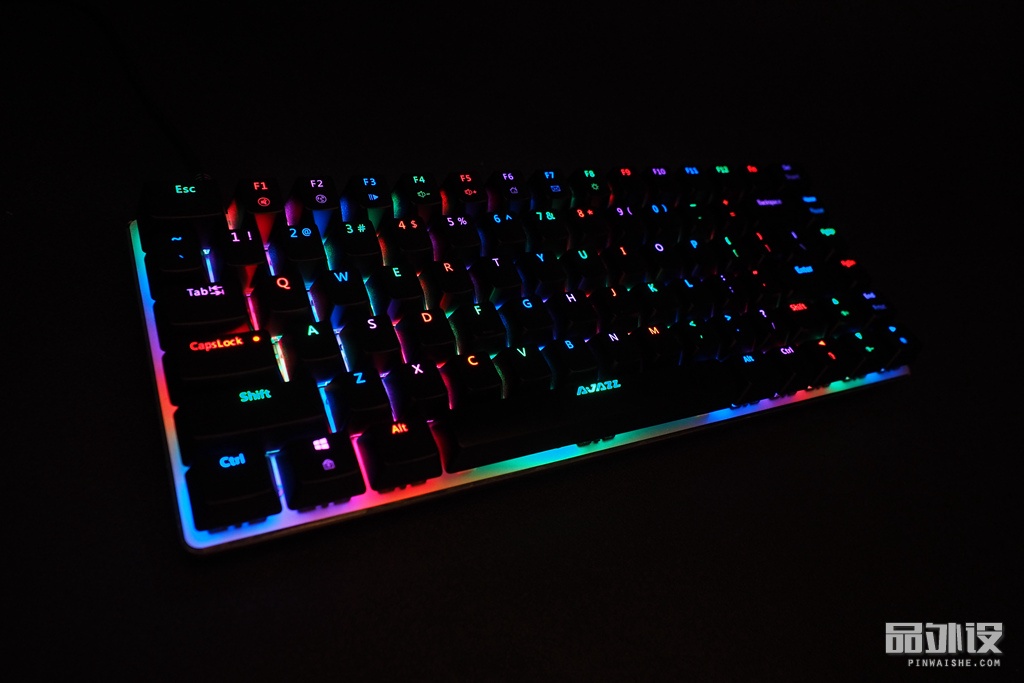 黑爵极客ak33怎么连接电脑,极氪黑爵背光键盘ak33怎么开灯