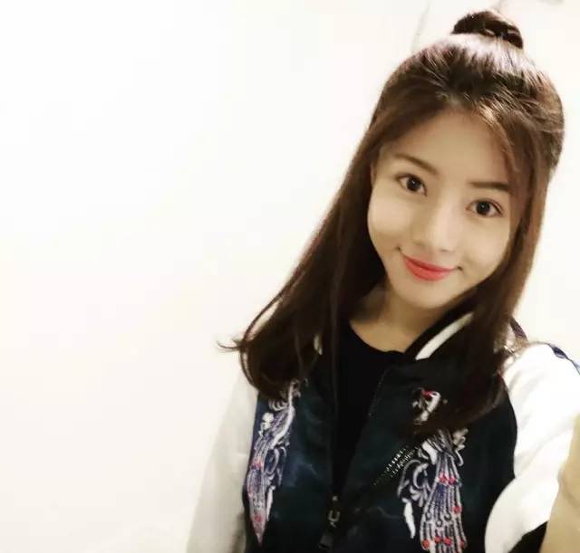 See姨专访：拍完《爱情公寓》后，她拿了电影奖，还开了火锅店