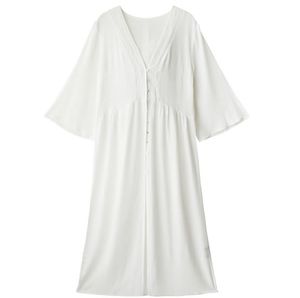 清新蓝PK清纯白，初夏你更爱哪个？