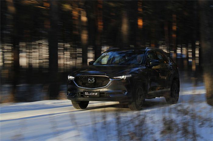 全新一代马自达cx-5行业试驾视频,马自达cx-5冰雪体验四驱就是疯狂
