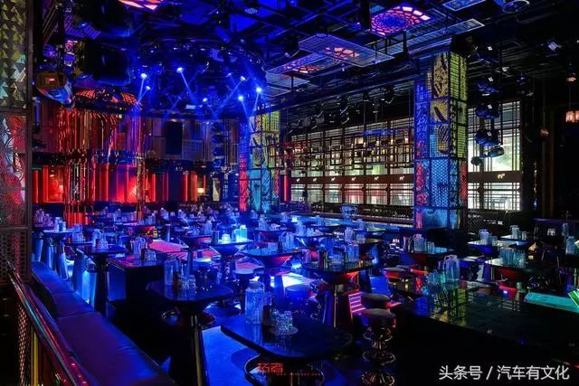 土豪的劳斯莱斯的车,有哪些土豪开豪车