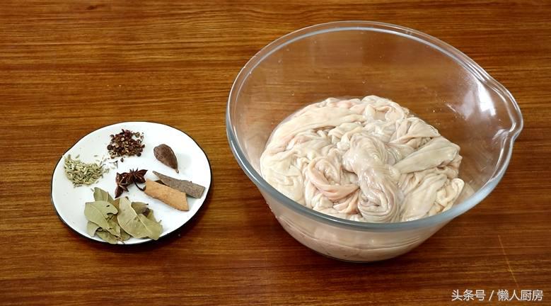 猪大肠怎么处理才能去异味,如何处理猪大肠异味