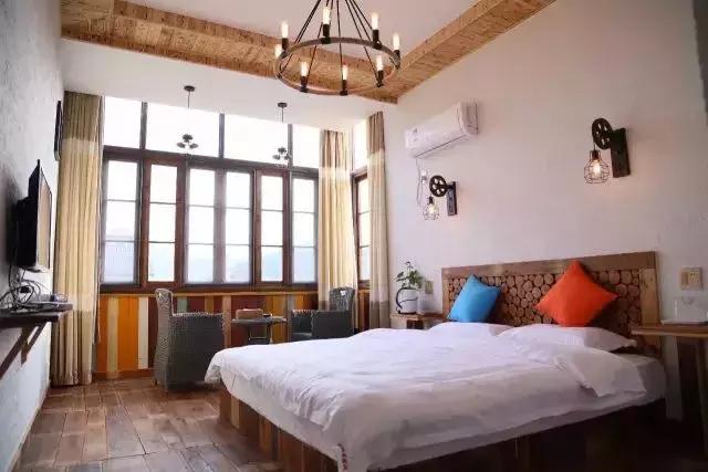 一城一色の人有德行，如水至清-德清