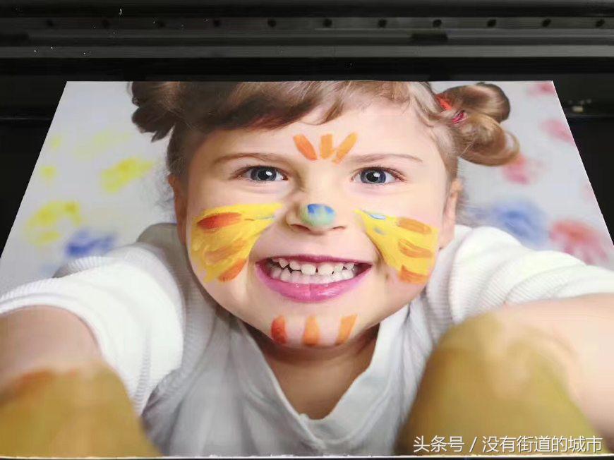 平板uv打印机哪家的好,uv平板打印机品牌哪家好