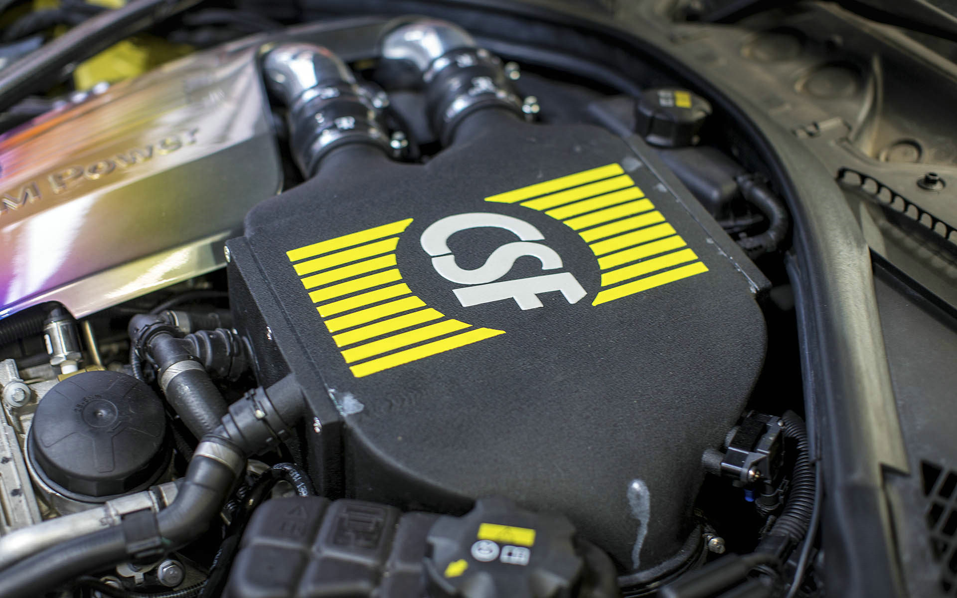 日本名店竟然也玩卡钳喷色？061带你探访五十年改装老店SunBeam