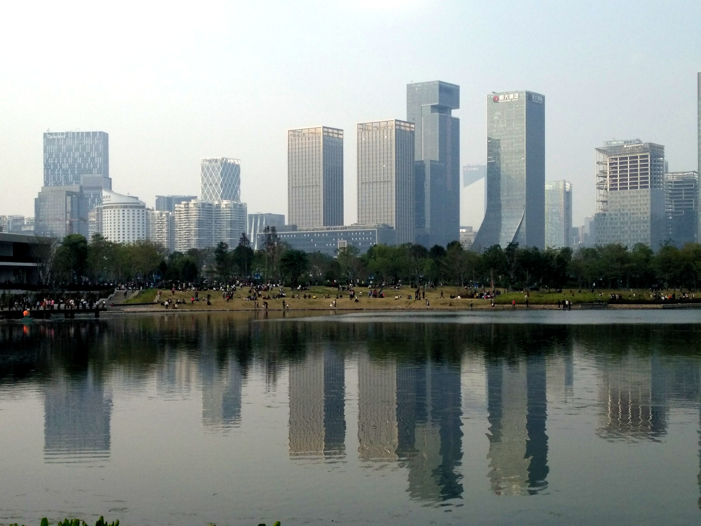 实拍深圳最强区南山区，看看它的城建如何