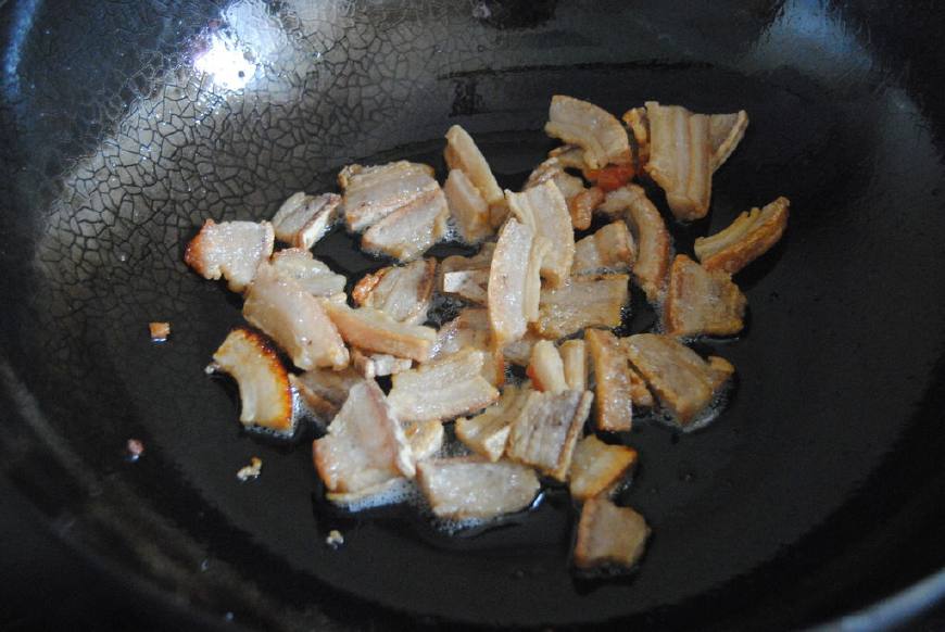 白菜炖油渣的做法,炖油渣的正宗做法