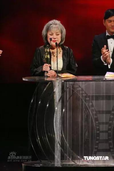 整容失败嘴巴歪斜现状,整容失败鼻梁歪了半年