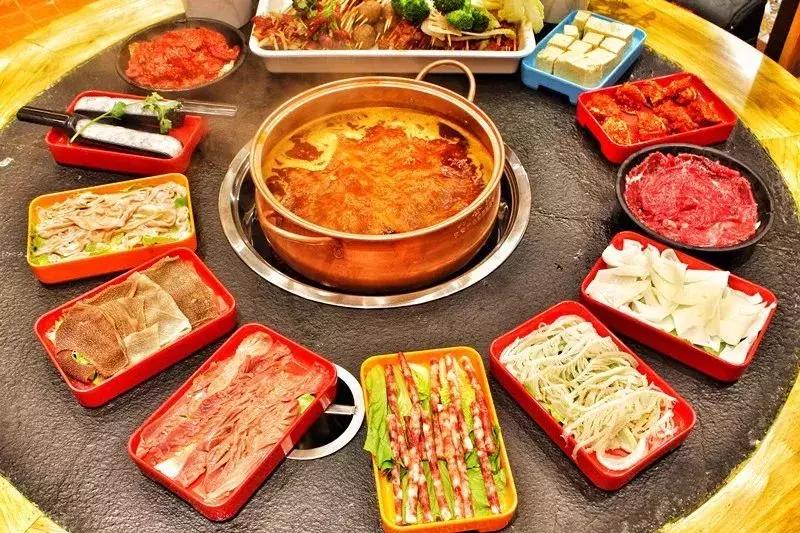 成都必吃串串火锅,在成都必须吃的火锅