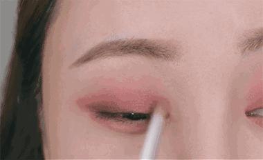 新手怎么选择眼影盘,初学者眼影盘怎么选