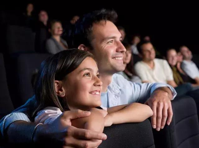 猪队友带娃教学视频,猪队友带娃危险视频